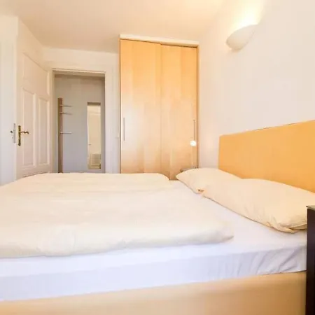 Artemis, 10 Patras Apartment *