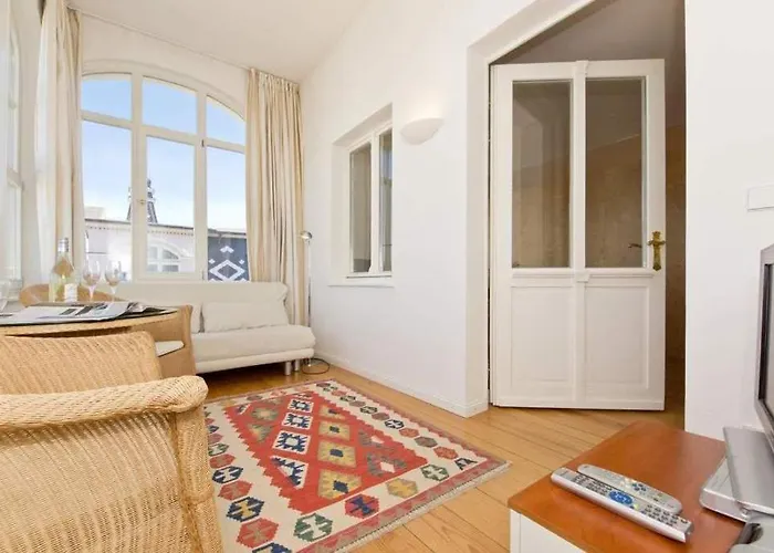 Artemis, 10 Patras Heringsdorf (Usedom)